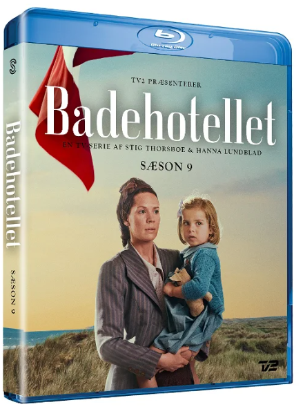 Приморский отель / Badehotellet / Seaside Hotel / Сезон: 9 / Серии: 1-5 из 5 (Ганс Фабиан Вулленвебер, Йеспер В. Нильсен) [2022, Дания, драма, комедия, BDRip 720p] Original + Sub (Rus, Dan, Eng)